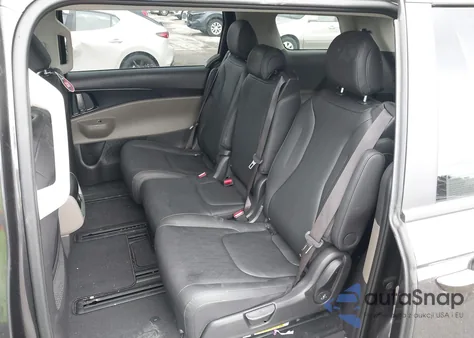 2025 Kia Carnival Mpv Lxs z USA, uszkodzony, nr VIN KNDNB5K37S6474094